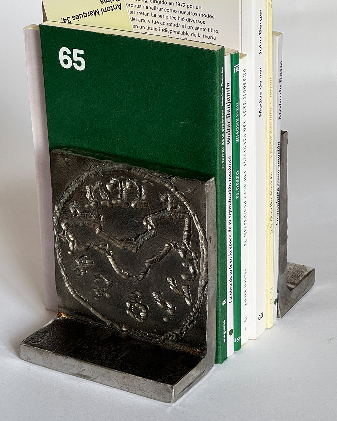 Aguanta llibres temps