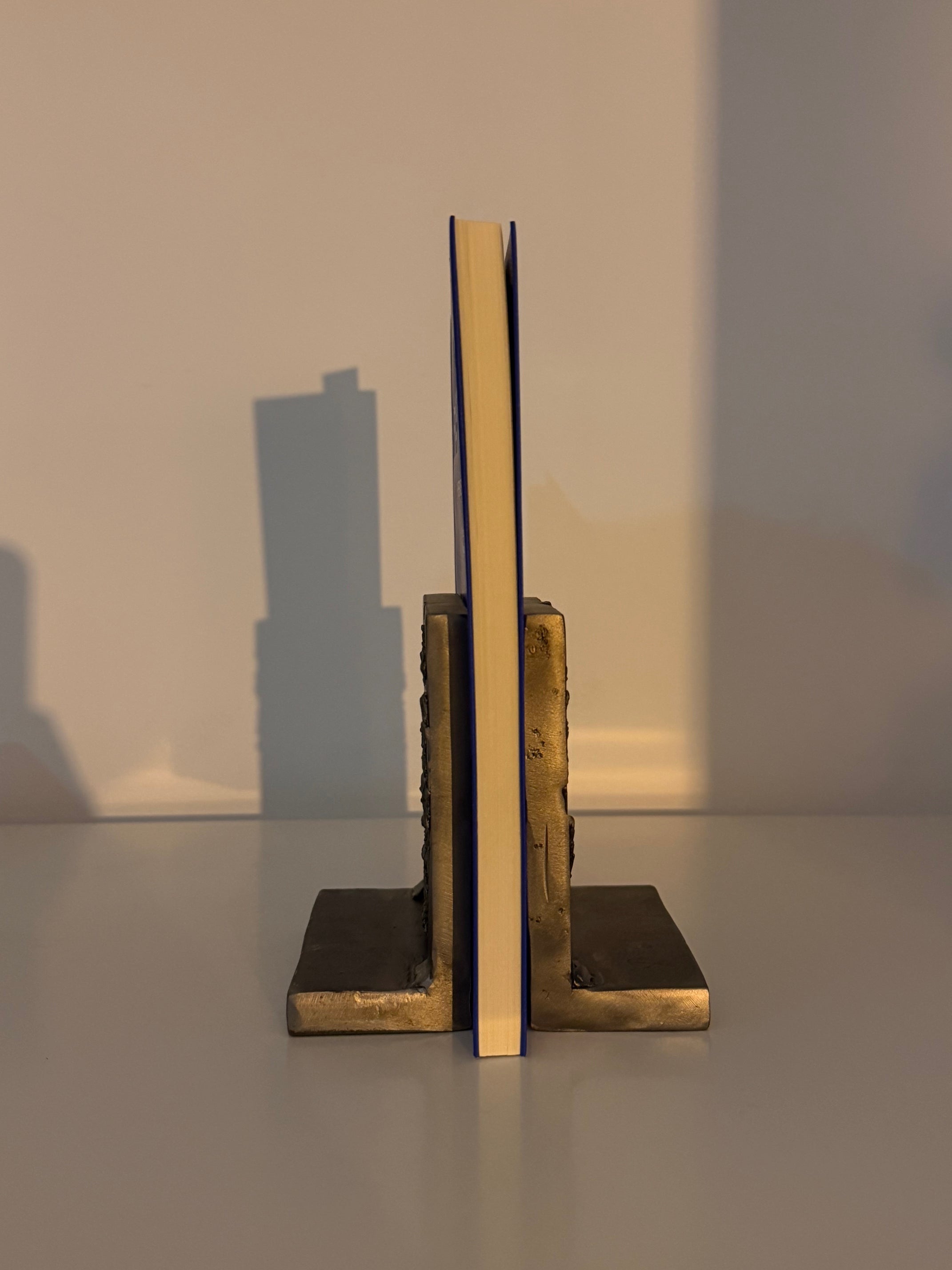 Aguanta llibres temps 7 en punt